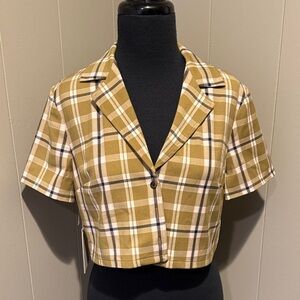 B32 Sunday Best Women Small Tan Pink Plaid Button Down Cropped V Neck Shirt